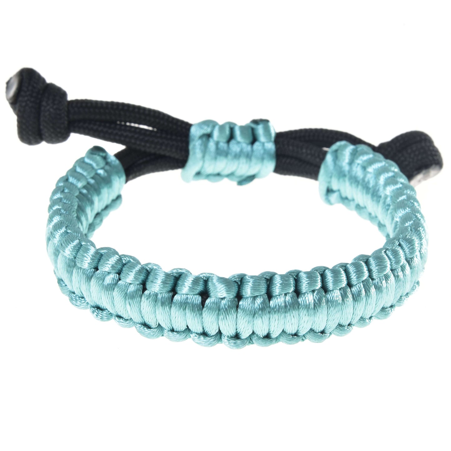 Armband Turquoise von Hobby Horse LarDen besteht aus einer handgefertigten gewebten Kordel in Aquablau mit schwarzen verstellbaren Enden, die an ein feines Rope-Set erinnert, und wird vor weißem Hintergrund präsentiert.
