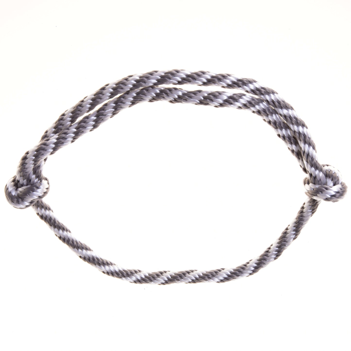 Set Start Silber (Halfter + Halsring + Führstrick + Zügel) von Hobby Horse LarDen umfasst ein Halfter, einen Halsring, einen Führstrick und Zügel in Schwarz und Weiß – perfekte Accessoires für dein Hobby Horse.