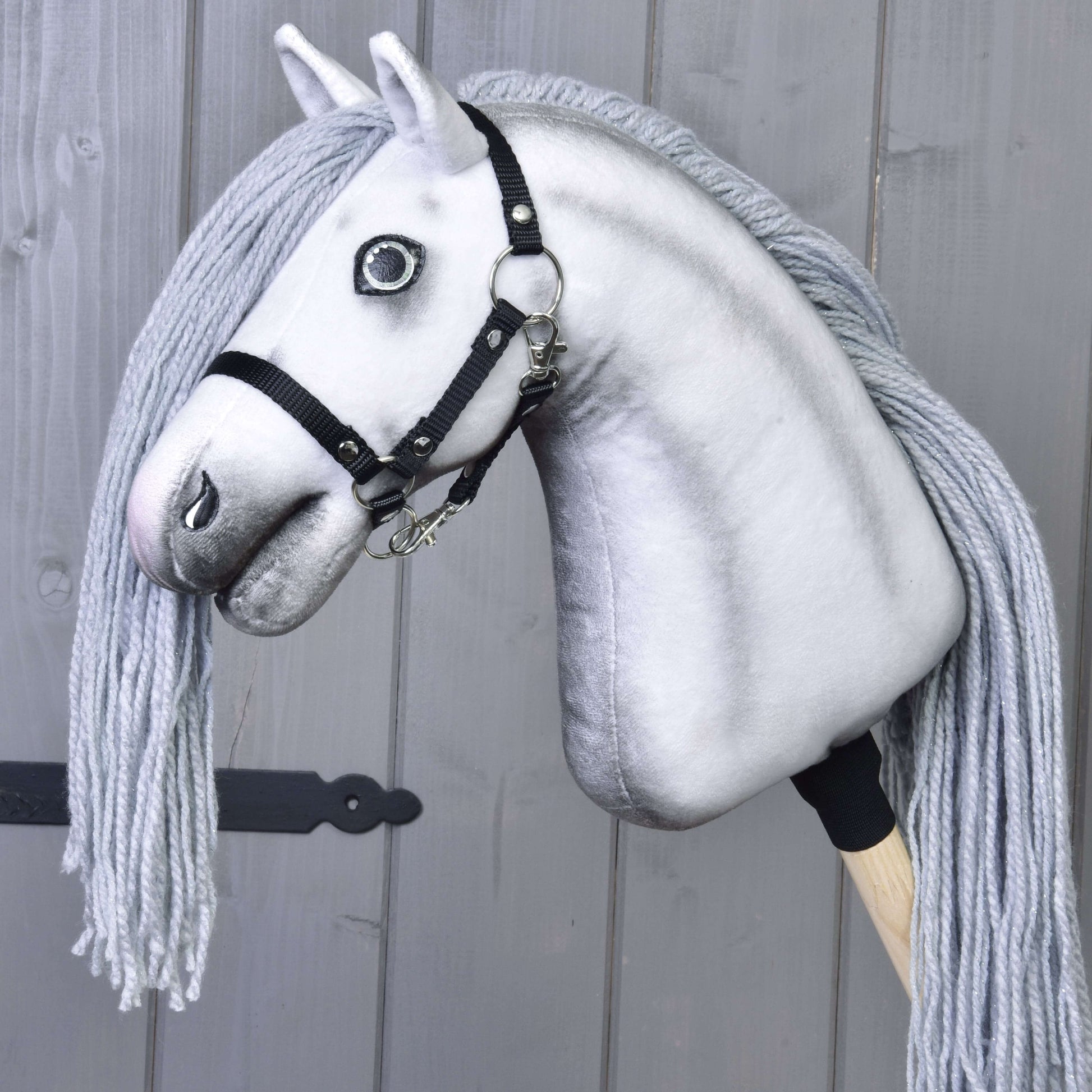 Hobby Horse Einhorn Silver mit Trense und Halfter