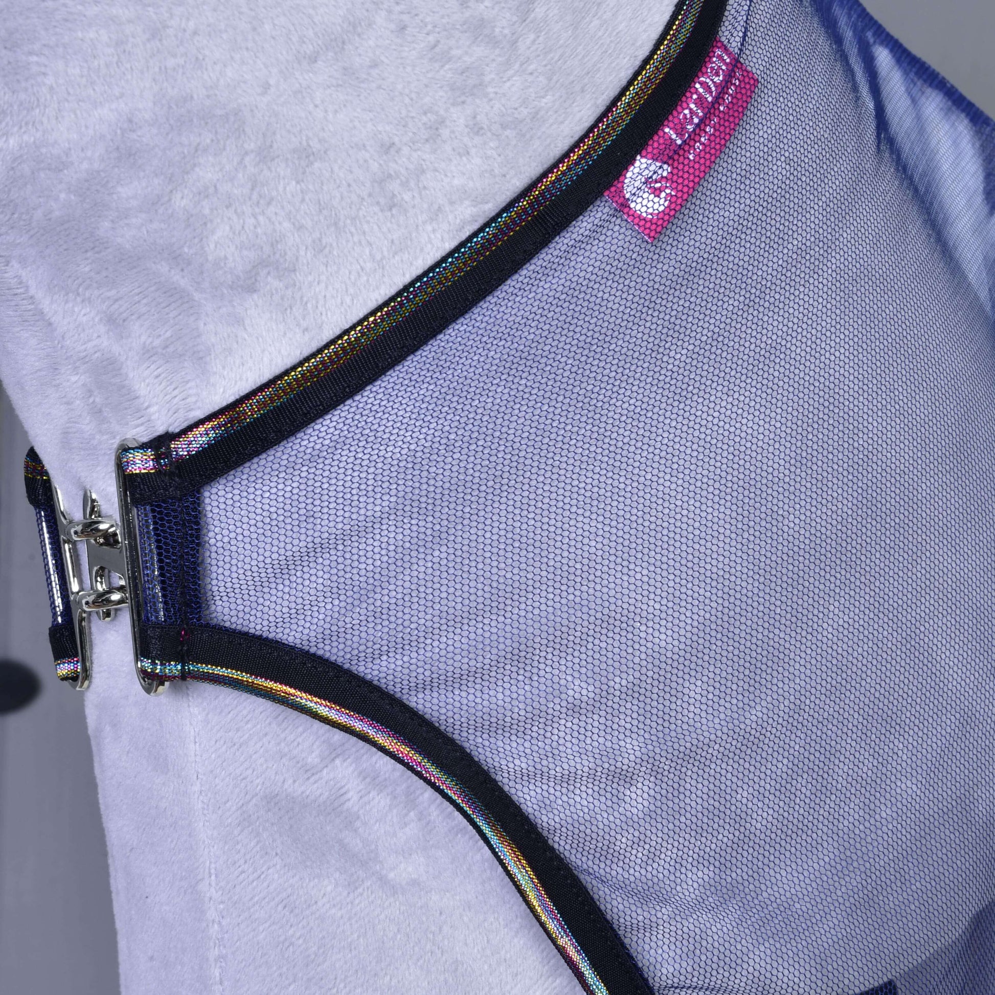 Couverture anti-insectes LarDen
