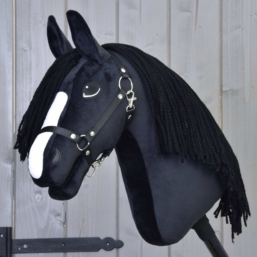 Hobby Horse Freya mit Schwarzem Halfter