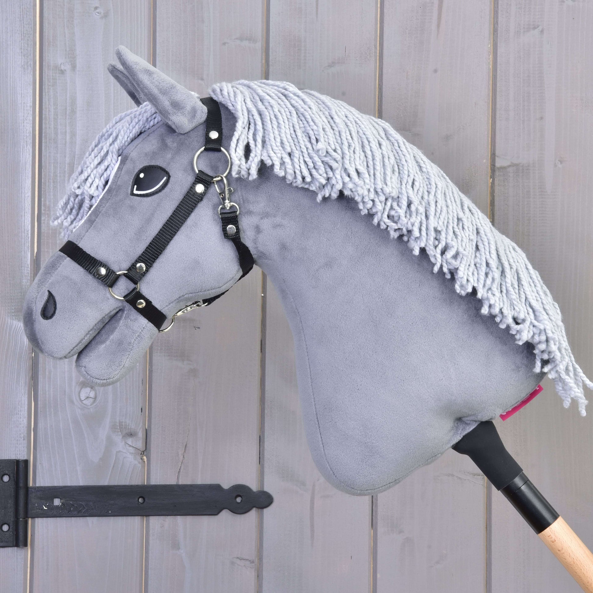 Hobby Horse Grace mit Schwarzem Halfter
