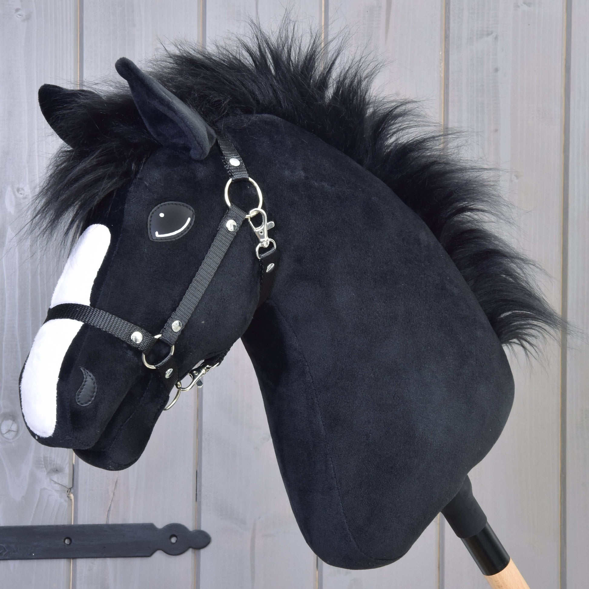 Hobby Horse Loki mit Schwarzem Halfter