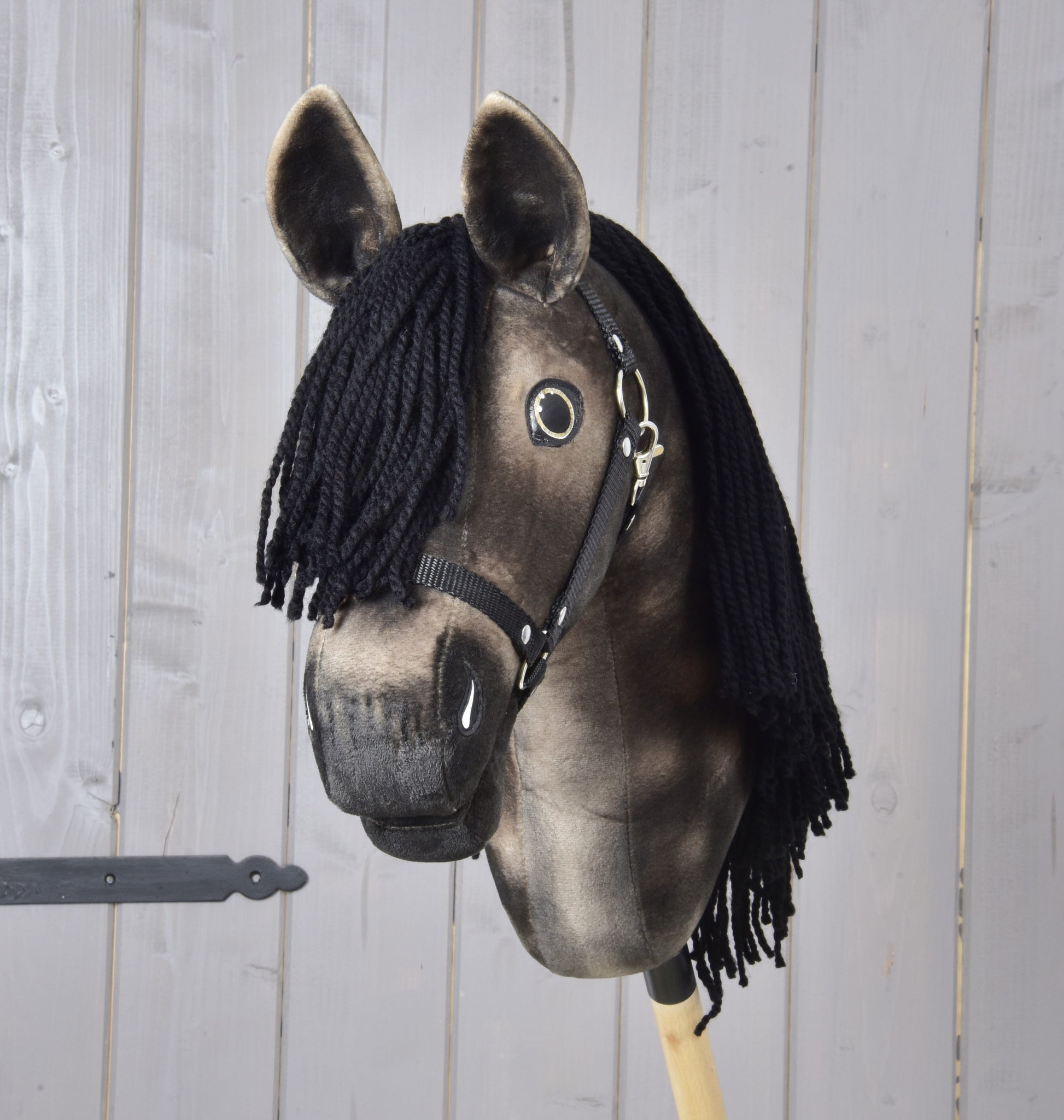 Hobby Horse Stormy avec licol noir