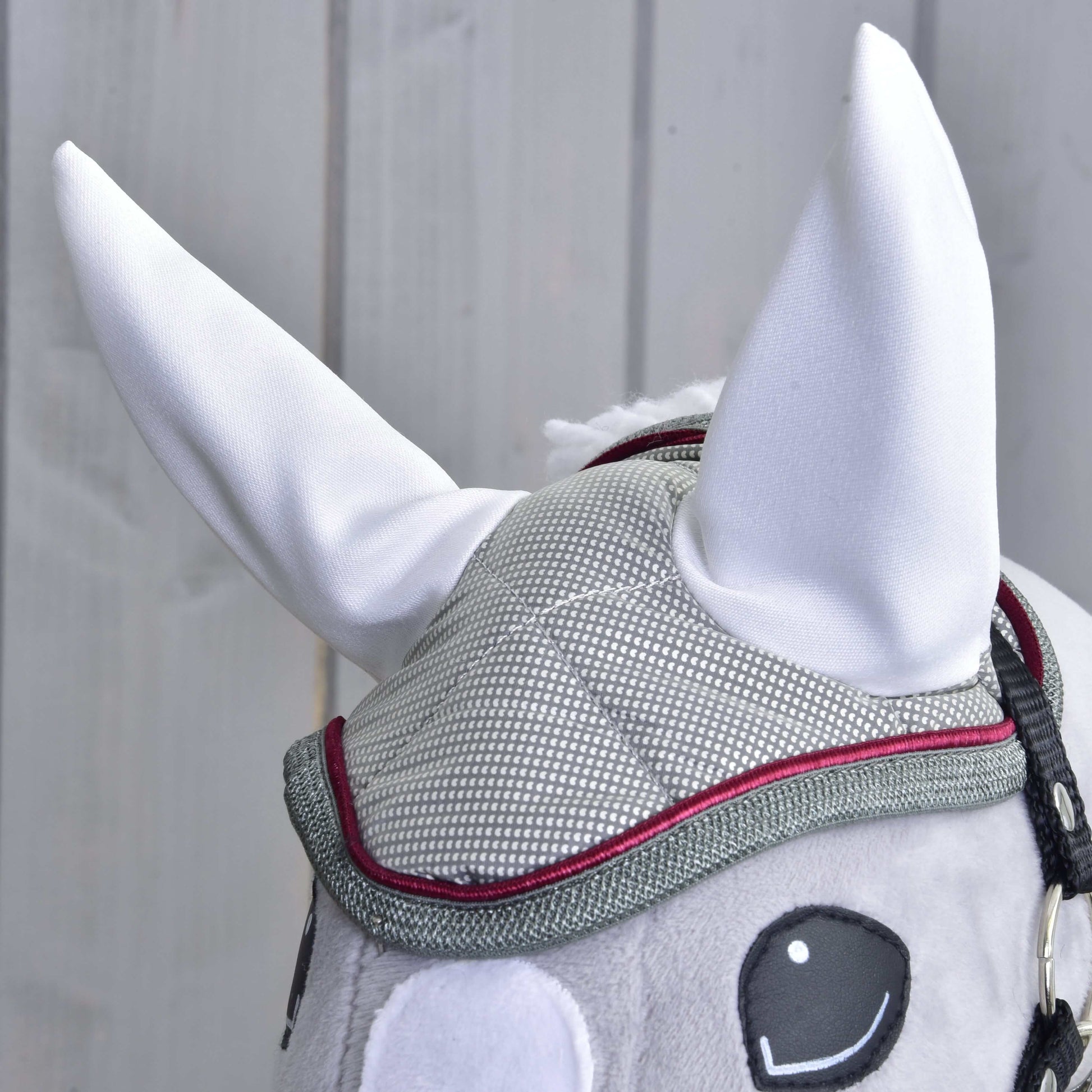 Bonnet d'Oreilles Argent Élégance