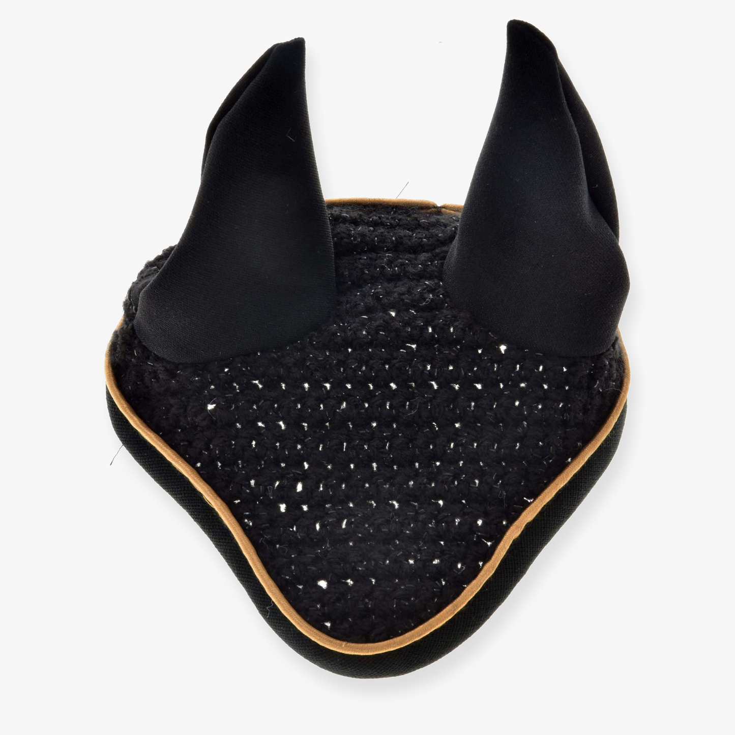 Bonnet d’oreilles au crochet Noir Or de Hobby Horse LarDen, avec oreilles en tissu dressées et bordure beige, pour une protection élégante contre les insectes, présenté sur fond blanc.
