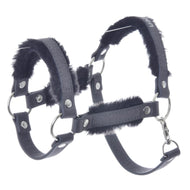 Hobby Horse LarDen Halfter mit Fell- Kunstleder Graphite Full, ein schwarzes Halfter aus Kunstleder mit silberfarbenen Metallringen und Schnallen, mit weicher graphitfarbener Fellfütterung am Nasenriemen, Genickstück und an den Backenstücken für zusätzlichen Komfort.