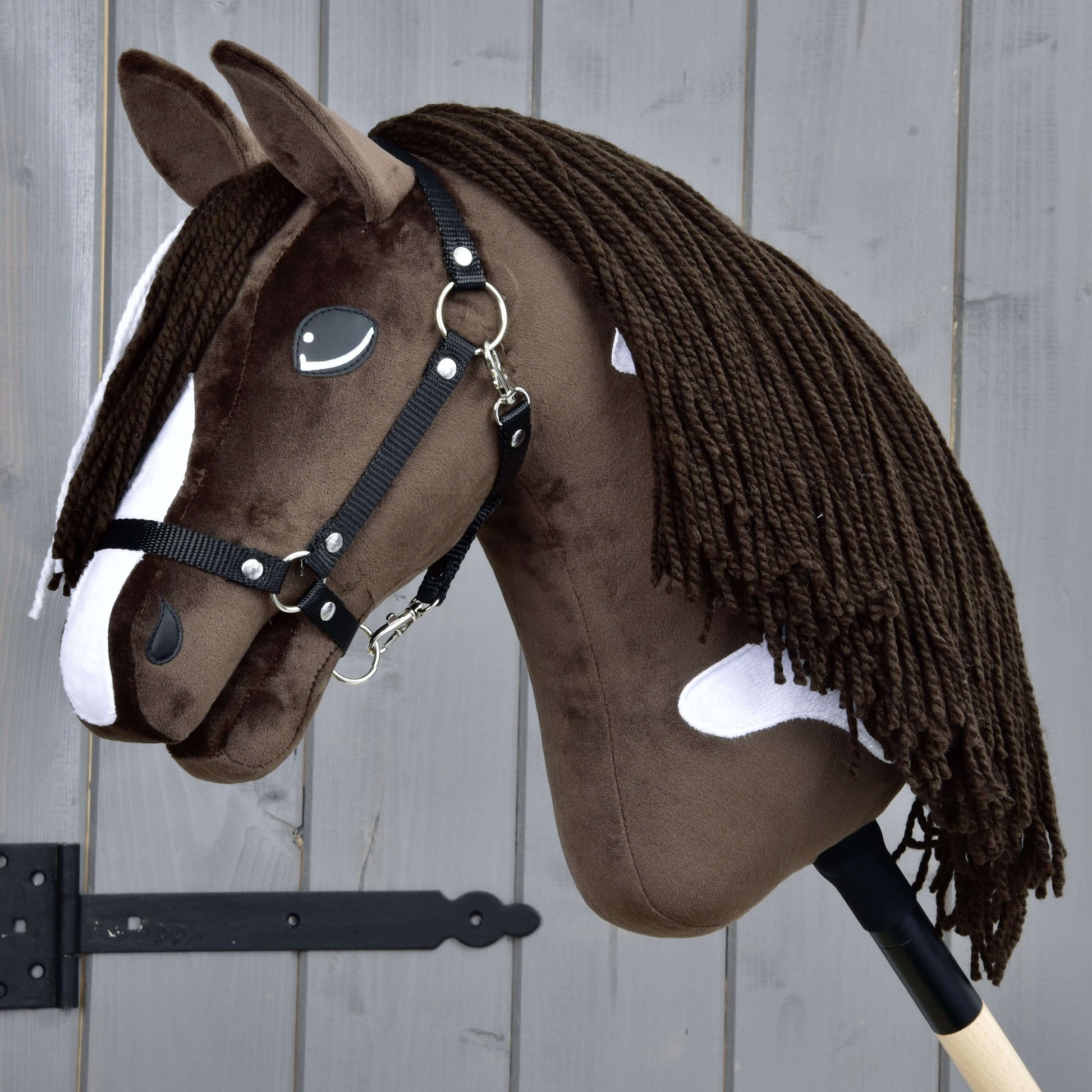 Hobby Horse Monte mit Schwarzem Halfter