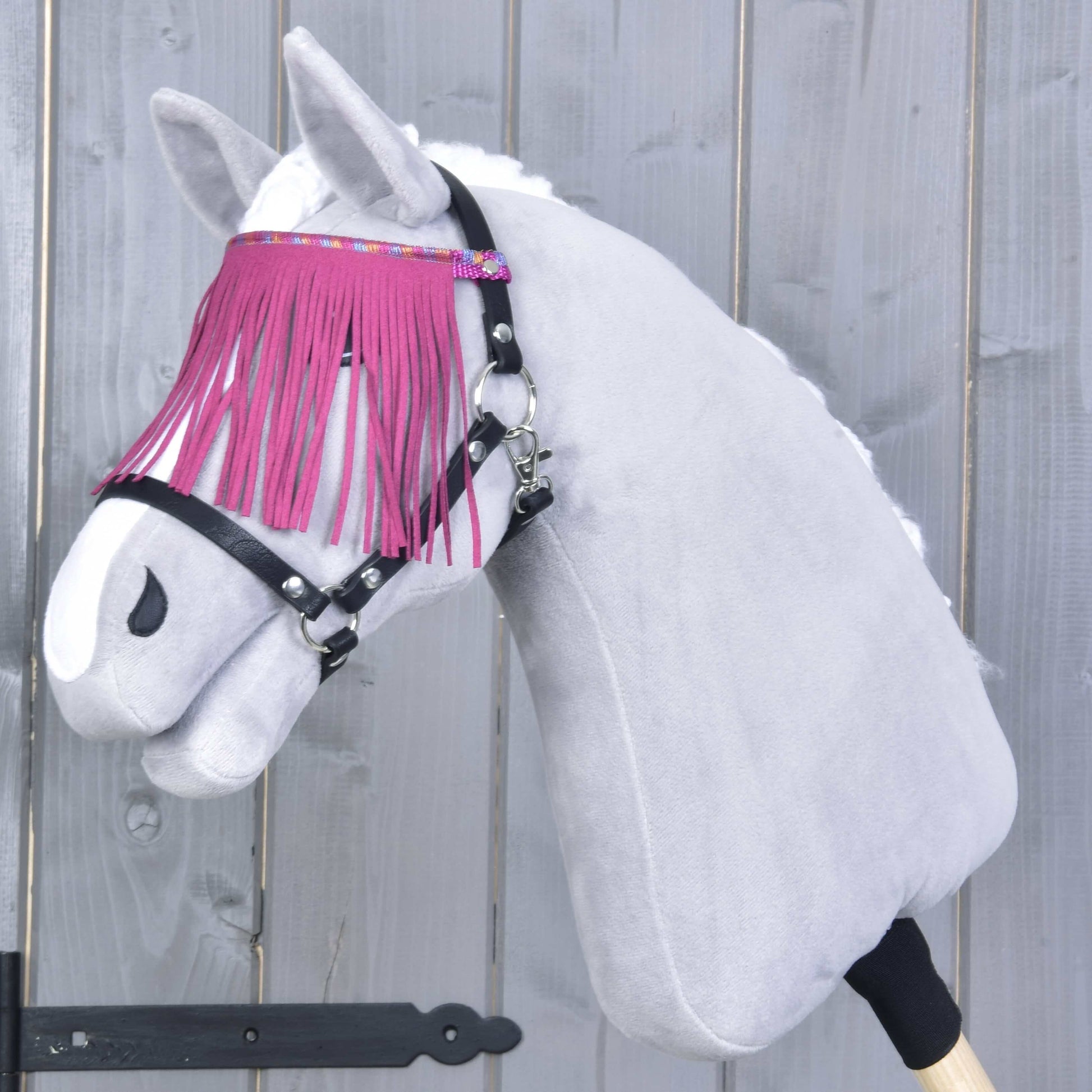 Licol noir avec franges roses