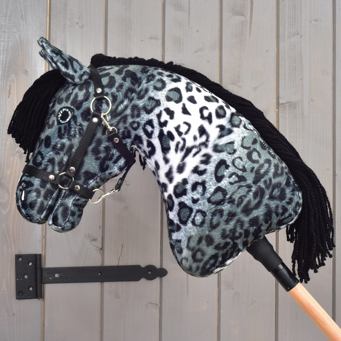Hobby Horse Picasso mit schwarzem Halfter