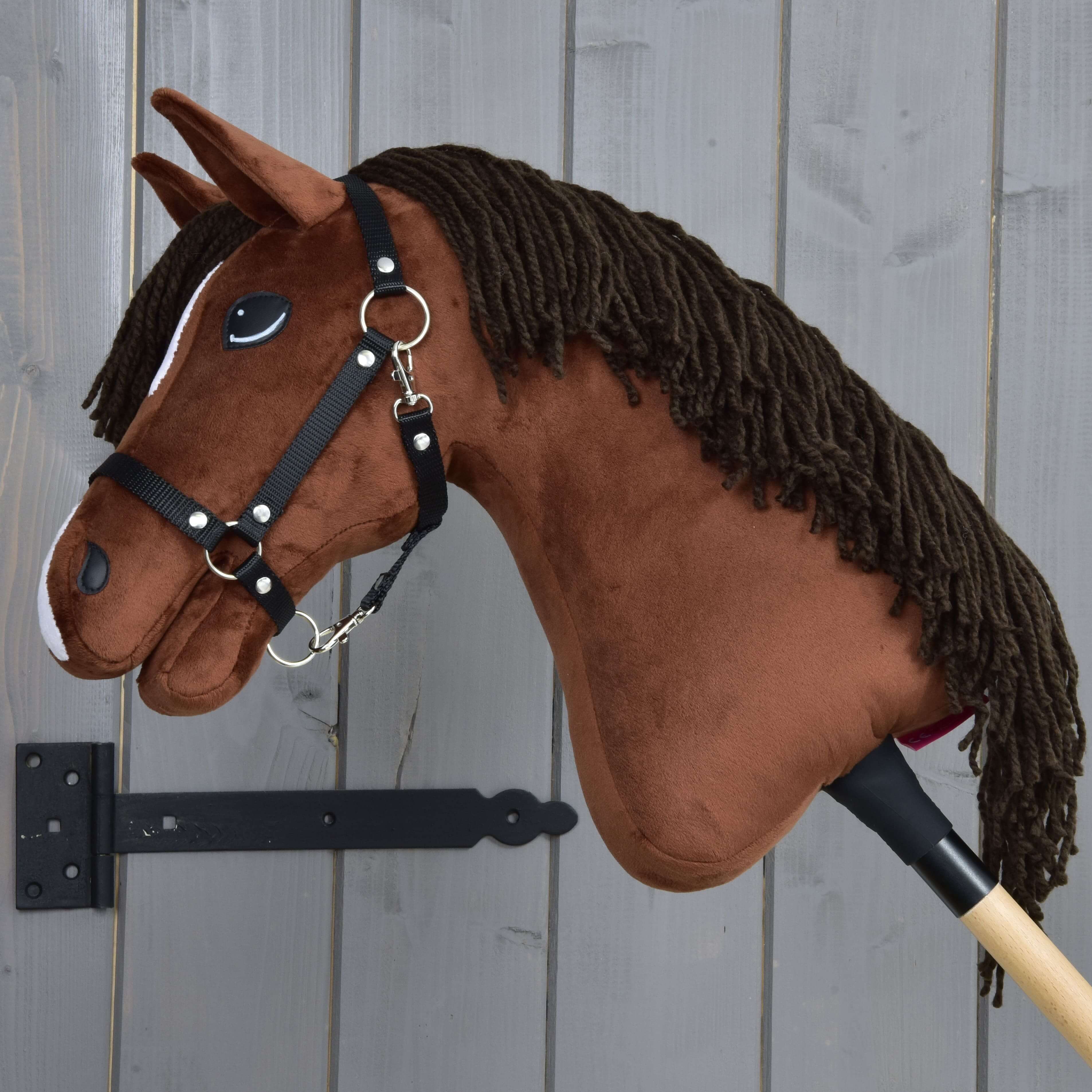 Licol et longe en moumoute rose pour hobby horse - Hobby Horse Land Licol et longe en moumoute rose pour hobby horse - Hobby Horse Land