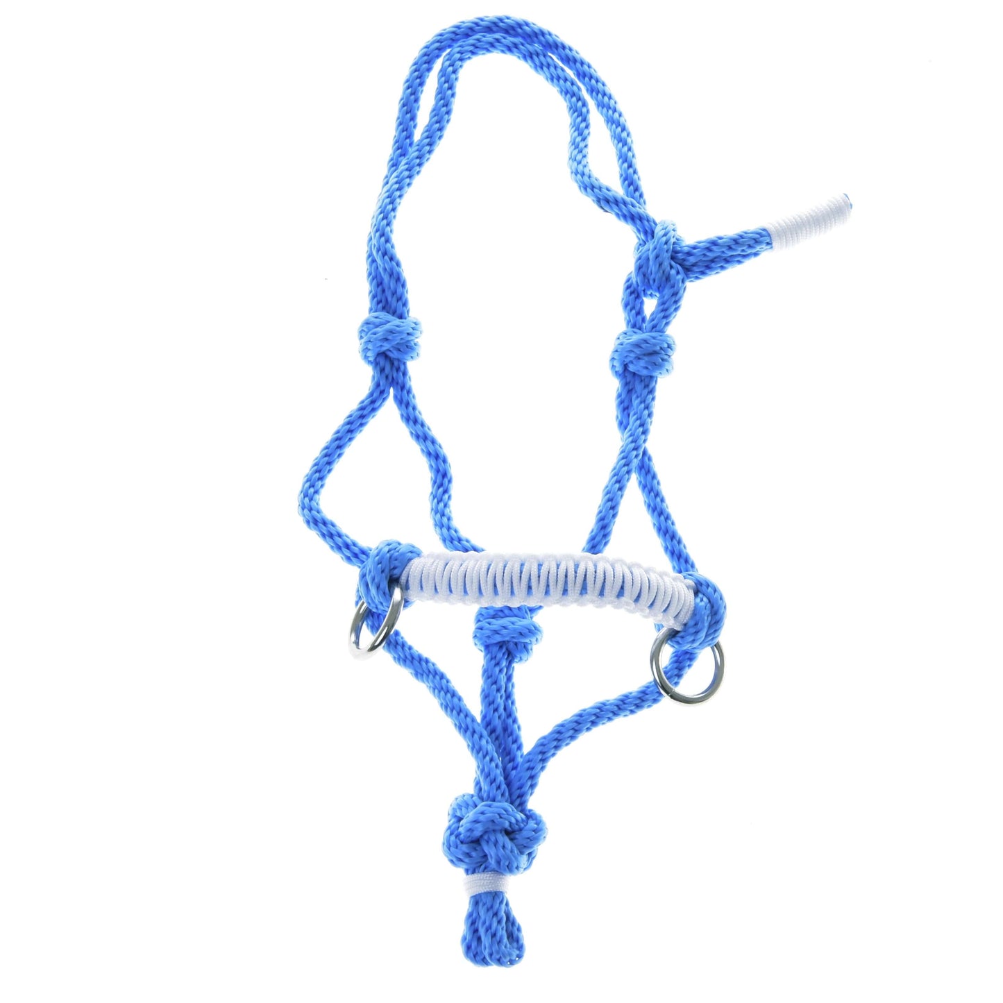 Licou en corde Ciel de Hobby Horse LarDen, licou en corde bleue durable en polypropylène avec détail d’enroulement blanc et anneaux métalliques, conçu comme accessoire élégant pour Hobby Horse et présenté sur fond blanc.