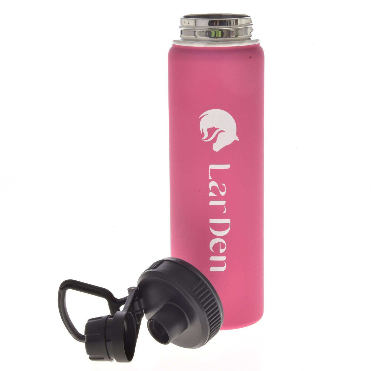 Eine rosa Sportflasche LarDen von Hobby Horse LarDen aus doppelwandigem Edelstahl mit silbernem Schraubdeckel, weißem Logo und Schriftzug. Mit schwarzem abnehmbarem Trinkverschluss mit Griff. Auslaufsicher. Beide Deckel vor weißem Hintergrund gezeigt.