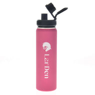 Eine rosa Sportflasche LarDen von Hobby Horse LarDen mit schwarzem Klappdeckel und weißem Fuchslogo über dem vertikalen LarDen-Schriftzug. Aus doppelwandigem Edelstahl für hervorragende Isolierung.
