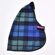 The Stable Blanket Perth by Hobby Horse LarDen features a blue, green, and black plaid design with black fleece trim and a pink Ear bag label—styled like a cozy horse training blanket for chilly days.