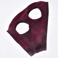 Maske ohne Ohren Velvet von Hobby Horse LarDen, eine kastanienrote Samtmaske mit zwei großen Augenöffnungen, vor weißem Hintergrund.